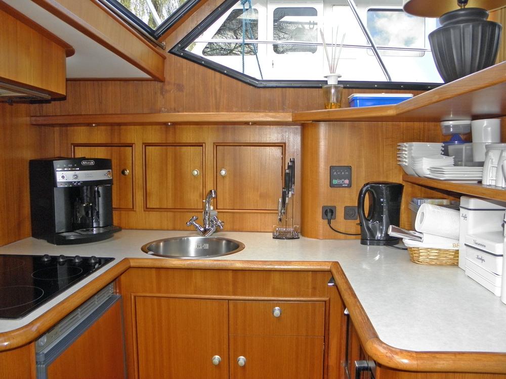 Vorschiff, Innenausstattung